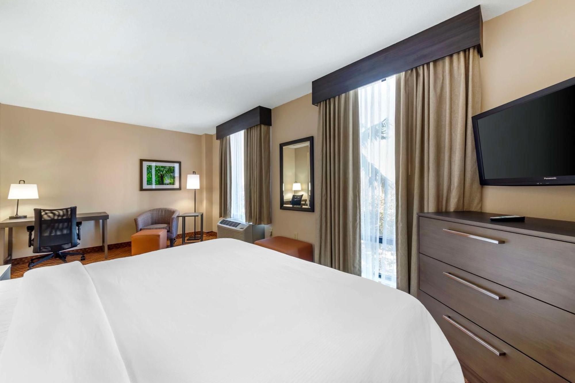 Best Western Plus Kendall Hotel & Suites The Crossings Εξωτερικό φωτογραφία