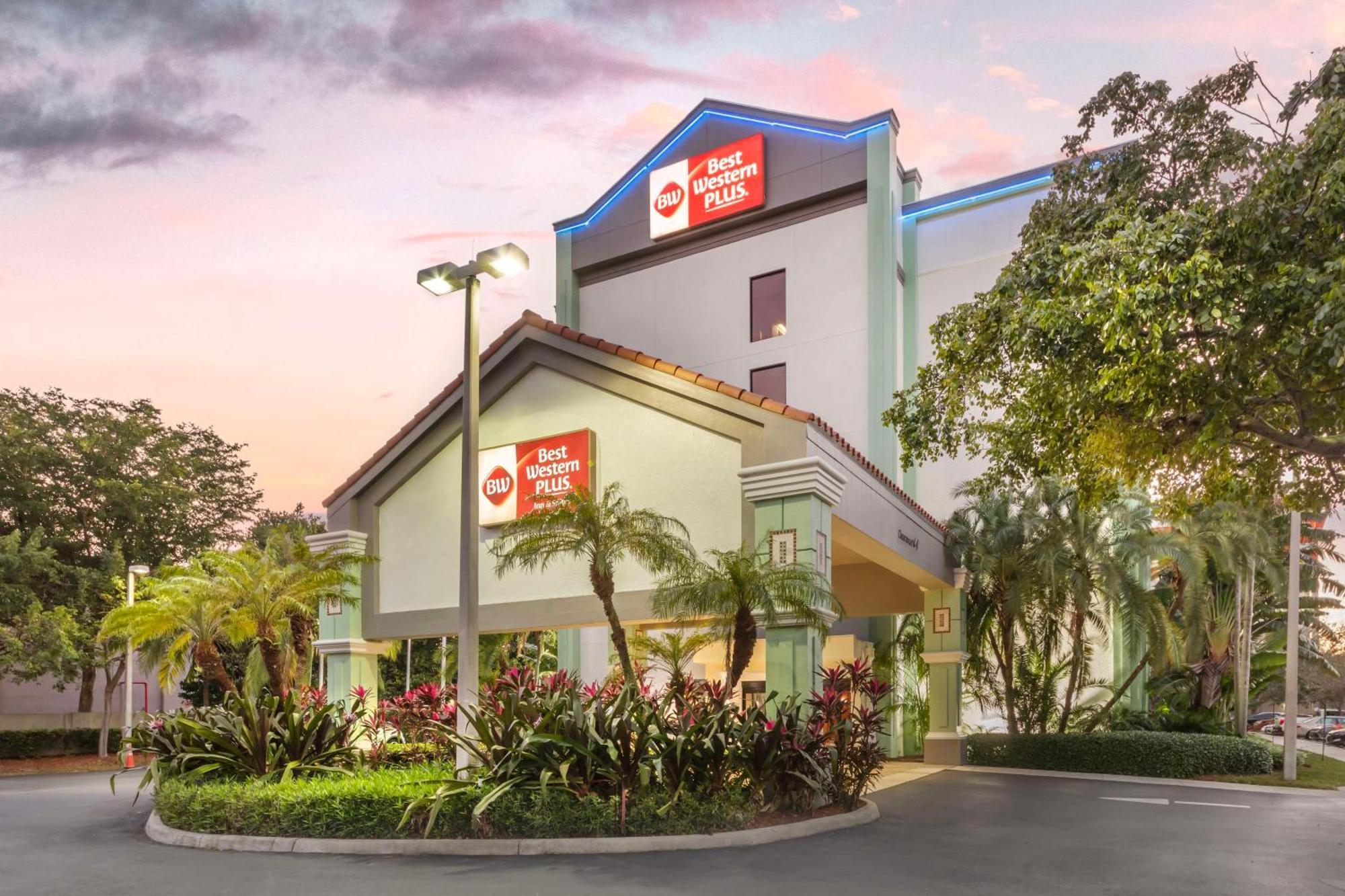 Best Western Plus Kendall Hotel & Suites The Crossings Εξωτερικό φωτογραφία